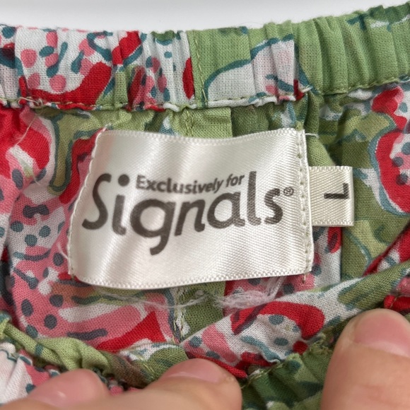 Exclusively for Signals Floral Pajamas Size L - Picture 5 of 5